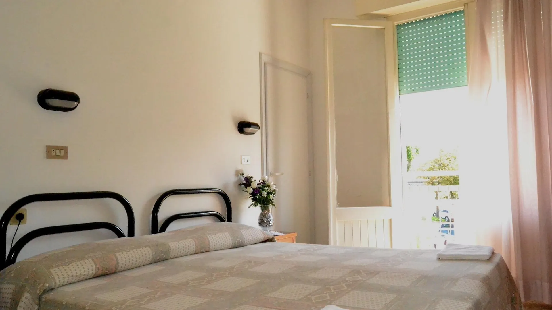 Hotel Laika Rimini 2*,