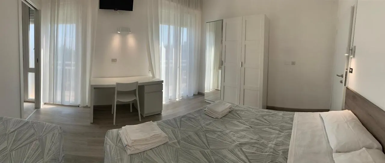 Hotel Laika Rimini 2*,  Italien